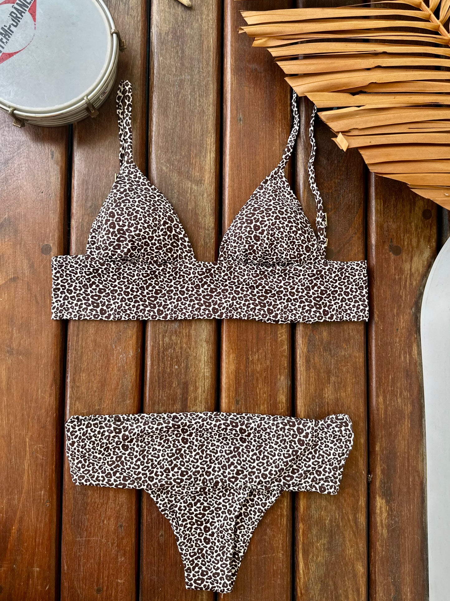 Biquini faixa hotpants oncinha marrom